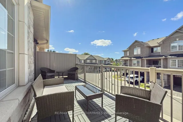 Additional image 26 of 215 Dundas St Unit 9