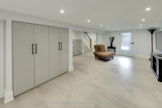 Additional image 35 of 143 Pinewood Ave