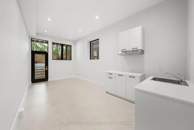 Additional image 40 of 16A Kenrae Rd