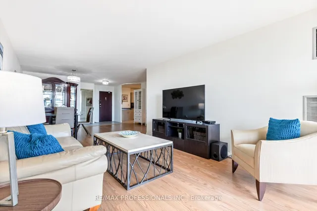 Additional image 9 of 33 Elmhurst Ave Unit 1104