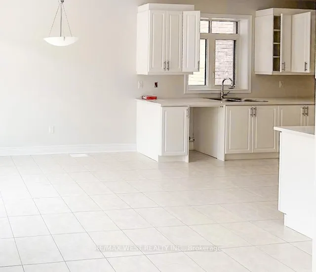 Additional image 8 of 52 Kessler Dr