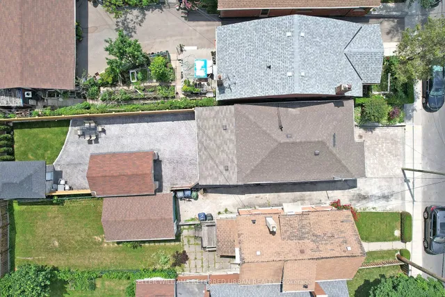 Additional image 40 of 19 Bicknell Ave