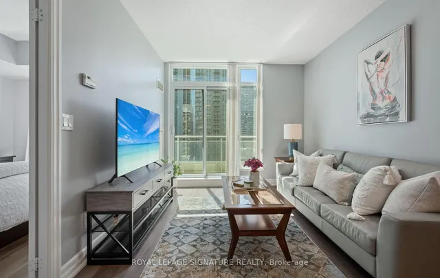 Additional image 13 of 8 Scollard St Unit 1405