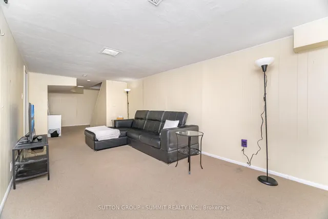 Additional image 19 of 552 PINEDALE Ave