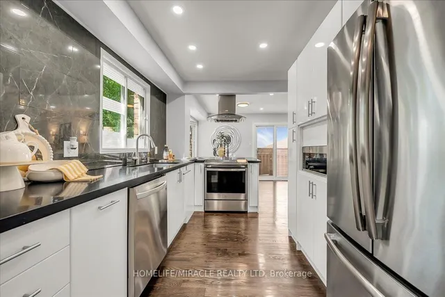 Additional image 31 of 301 O'donoghue Ave