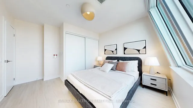 Additional image 24 of 8 Wellesley St Unit 5808