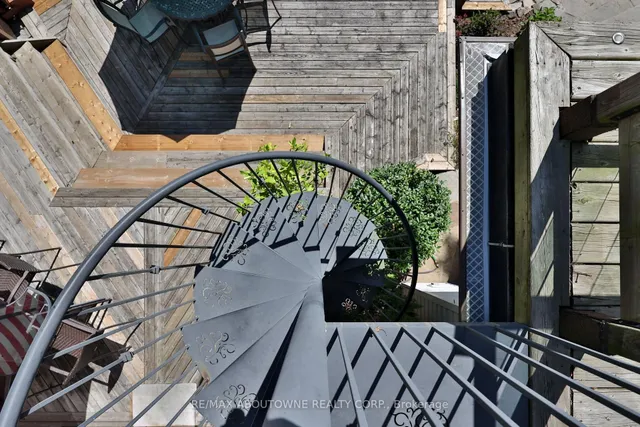 Additional image 7 of 24 School St