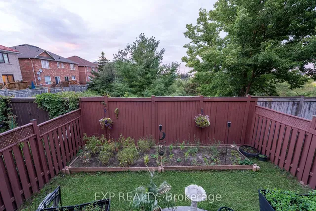 Additional image 33 of 37 Farthingale Cres