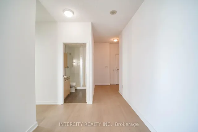 Additional image 14 of 29 Singer Crt Unit 3002