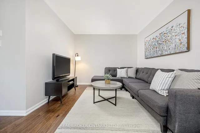 Additional image 7 of 879 Willingdon Cres
