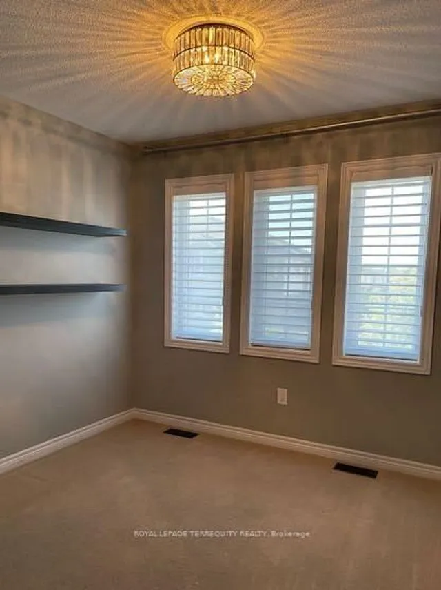 Additional image 41 of 4605 Keystone Cres