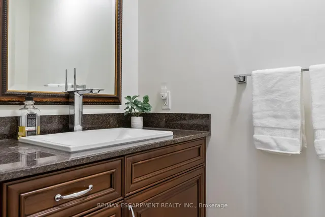 Additional image 23 of 2421 Susquehanna Crt