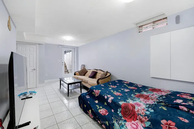 Additional image 27 of 26 Songsparrow Dr