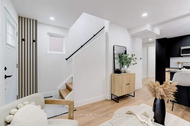 Additional image 7 of 8 Whitfield Ave