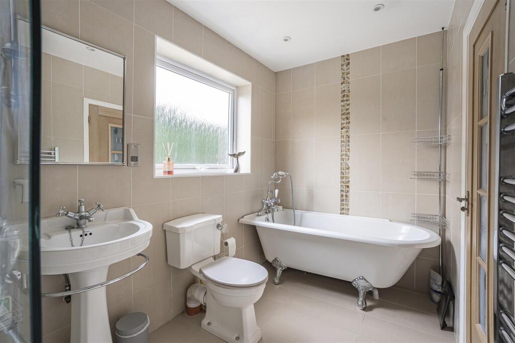 Additional image 19 of Leonards Close, Welwyn