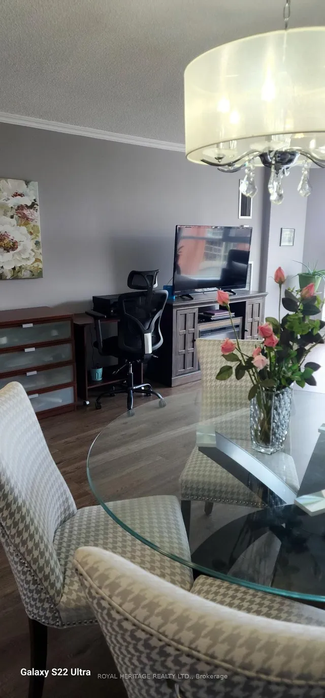 Additional image 8 of 20 Dean Park Rd Unit 1116