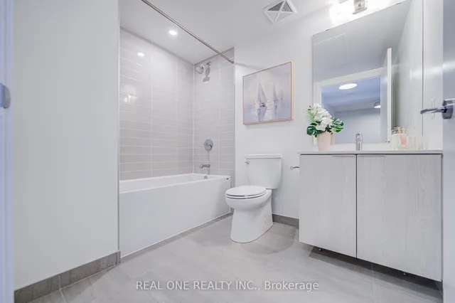 Additional image 19 of 357 King St Unit 2803