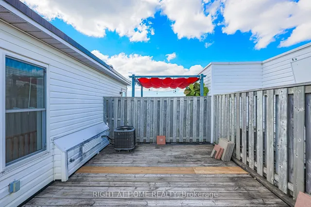 Additional image 33 of 760 Lawrence Ave Unit 78