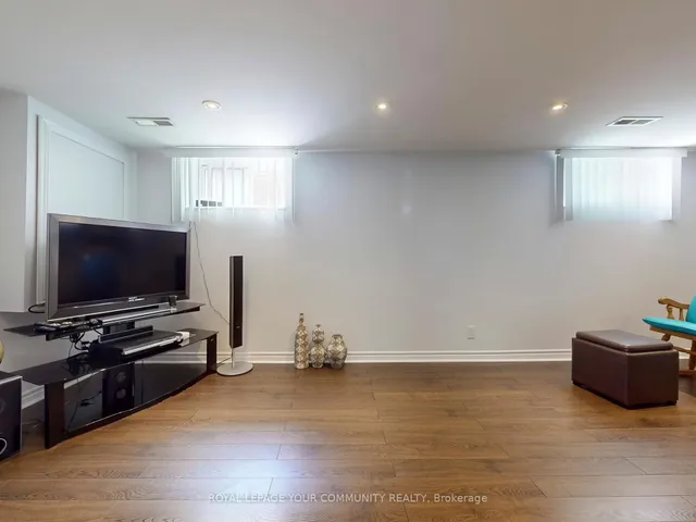 Additional image 33 of 34 Droxford Ave