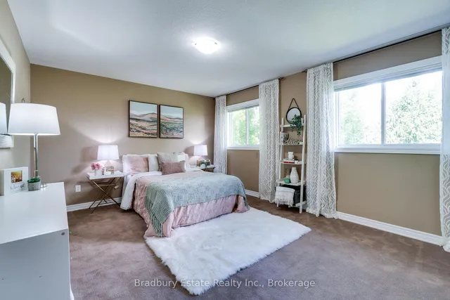 Additional image 22 of 32 Chambers Dr