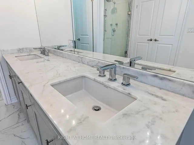 Additional image 32 of 16 Charing Cross Gate