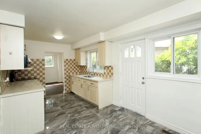 Additional image 8 of 46 Laskay Cres