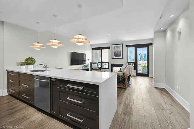 Additional image 3 of 181 James St Unit 804