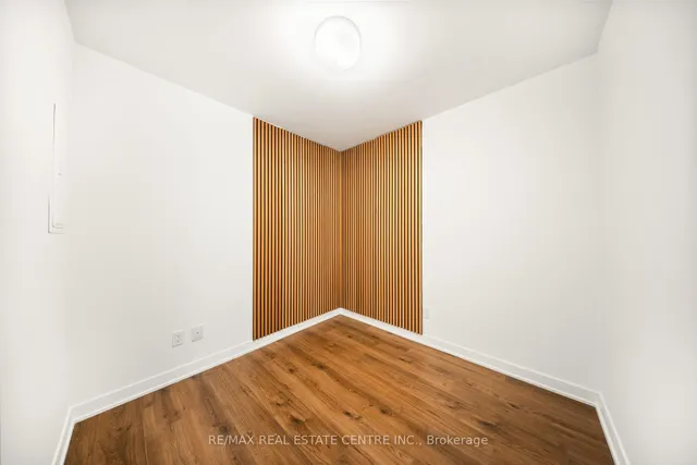 Additional image 14 of 405 Dundas St Unit 813