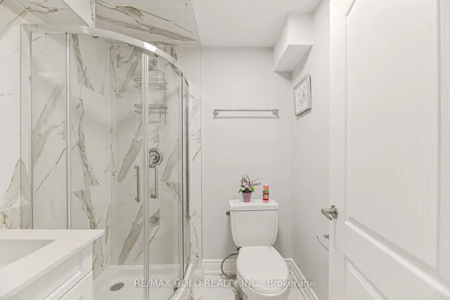 Additional image 29 of 31 Cassander Cres