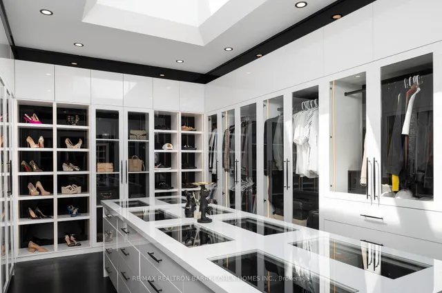 Additional image 18 of 45 Park Lane Circ