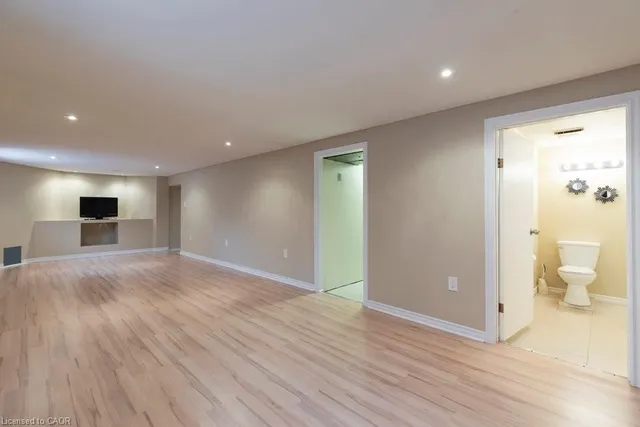 Additional image 33 of 169 East 32nd St