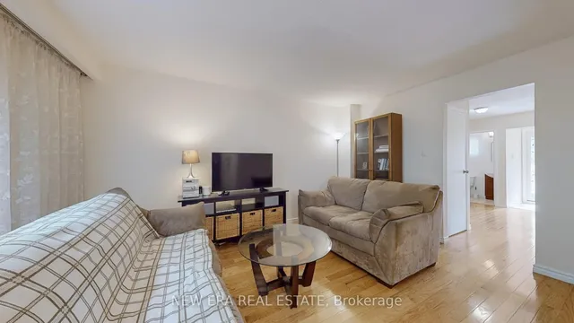 Additional image 16 of 7227 Joliette Cres