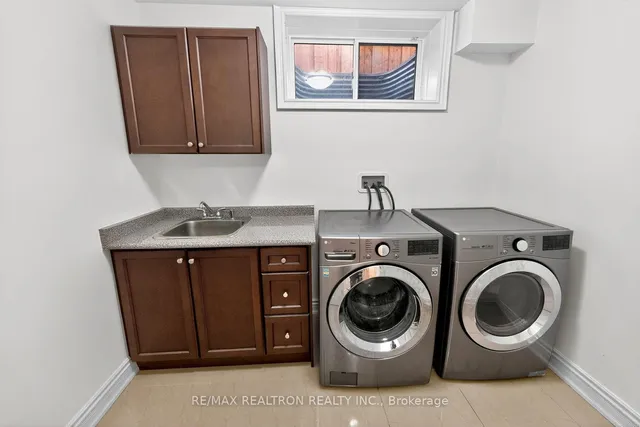 Additional image 44 of 63 Reidmount Ave