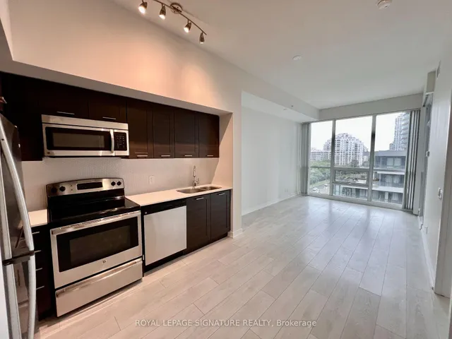 Additional image 25 of 2200 Lakeshore Blvd Unit 802