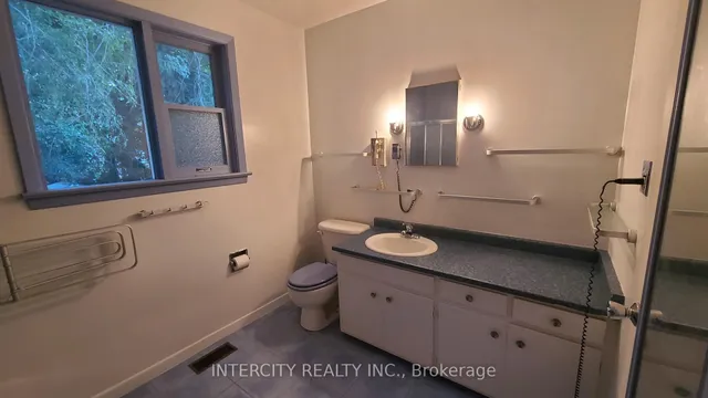 Additional image 13 of 63 Centre St