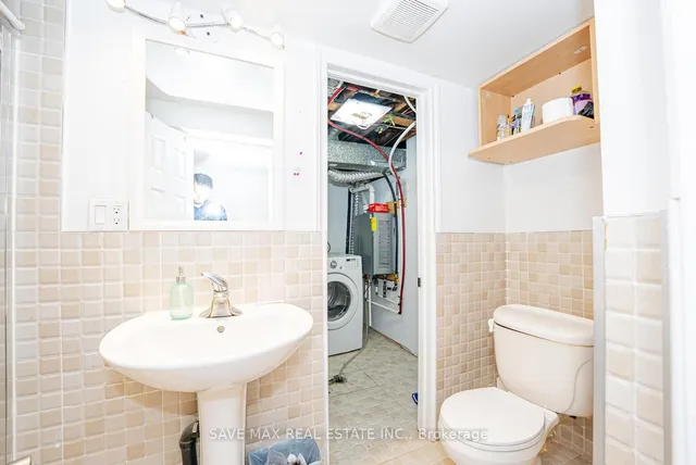 Additional image 28 of 83 Fleetwood Cres