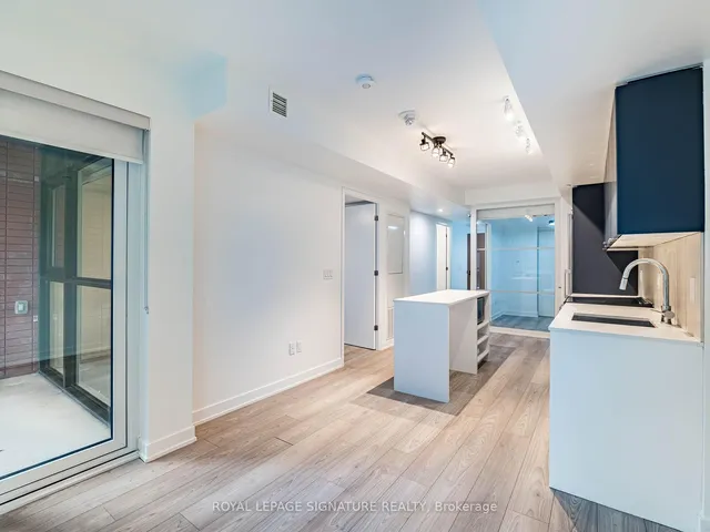 8 Tippett Rd Unit 525