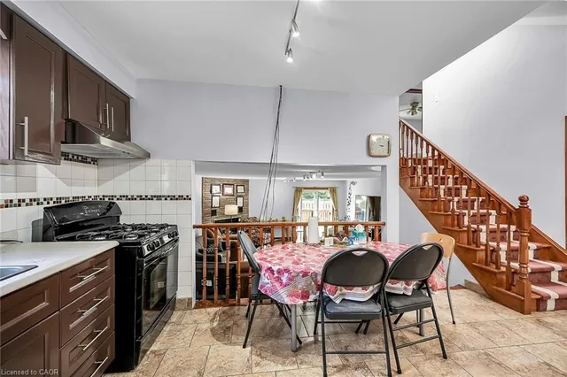 Additional image 13 of 140 Solomon Cres