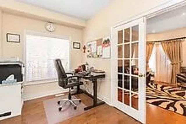 Additional image 10 of 36 Valleyridge Cres