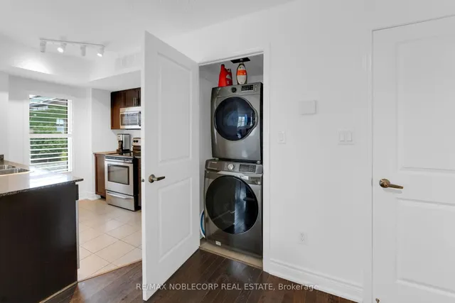 Additional image 20 of 13 Foundry Ave Unit 239