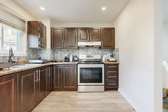 Additional image 16 of 83 Guildford Cres Unit 83