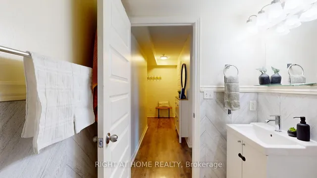 Additional image 17 of 215 Queen St Unit 509