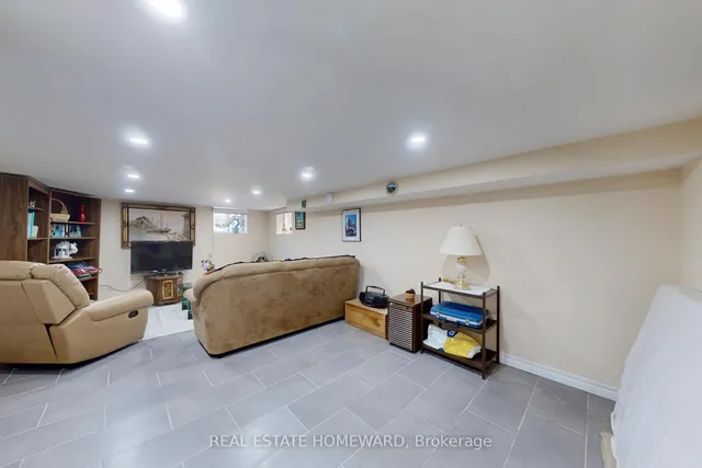 Additional image 31 of 87 Guestville Ave