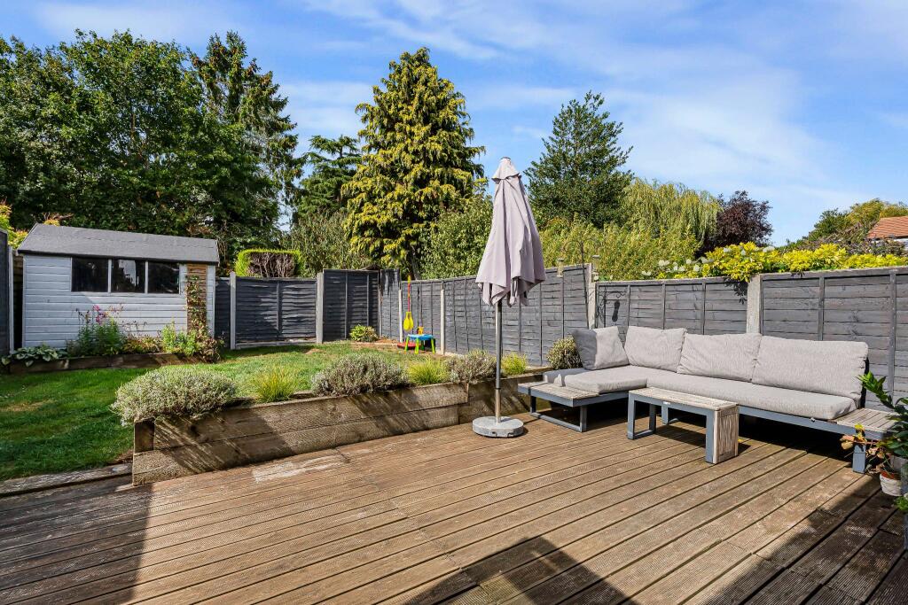 Additional image 17 of Meadow Close, Welham Green, AL9