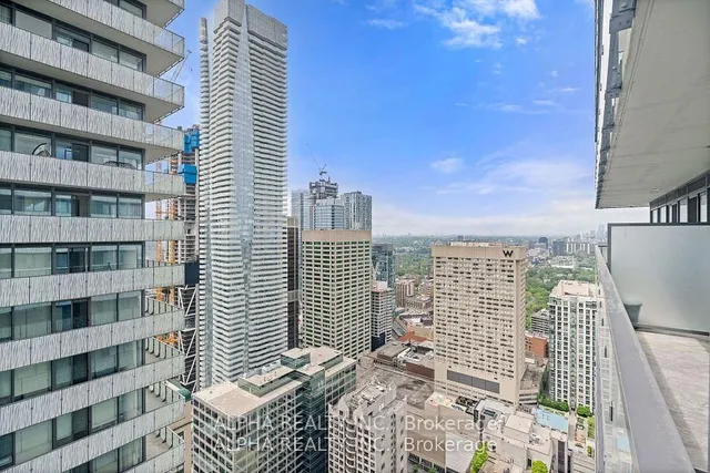 Additional image 14 of 50 Charles St E St Unit 4307