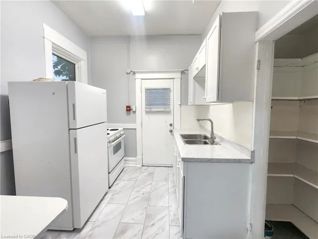 Additional image 8 of 25 West Ave Unit A