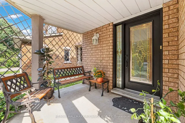 Additional image 4 of 365 Turnberry Cres