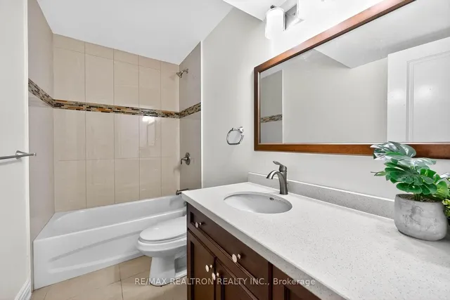 Additional image 34 of 63 Reidmount Ave