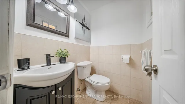 Additional image 15 of 1 YORKDALE Cres