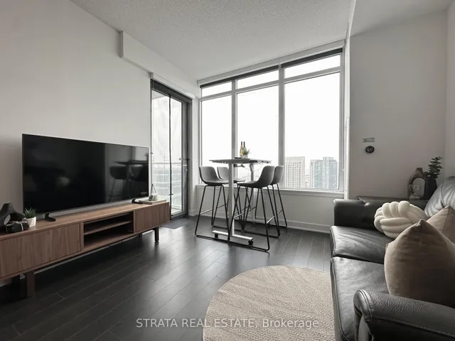 Additional image 14 of 19 Bathurst St Unit 3915